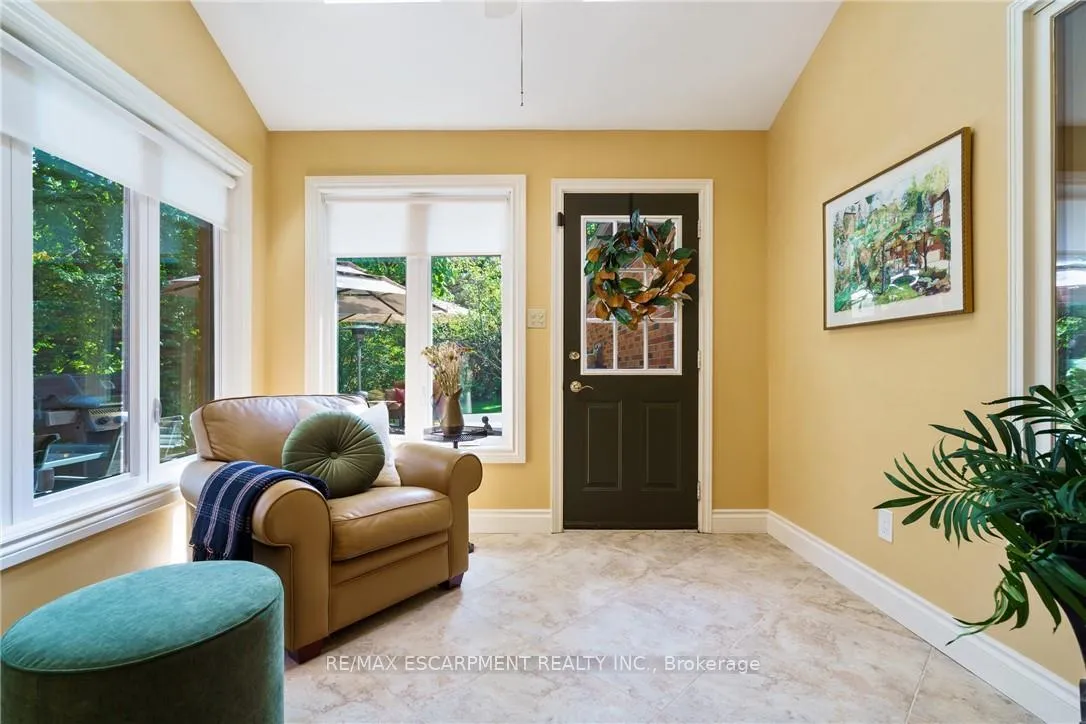 Photo 24 of 373 Brookview Court, Hamilton, Ancaster — HOMEH