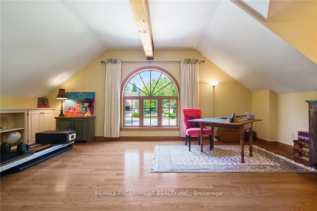 Photo 34 of 373 Brookview Court, Hamilton, Ancaster — HOMEH