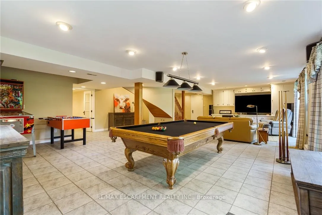 Photo 42 of 373 Brookview Court, Hamilton, Ancaster — HOMEH