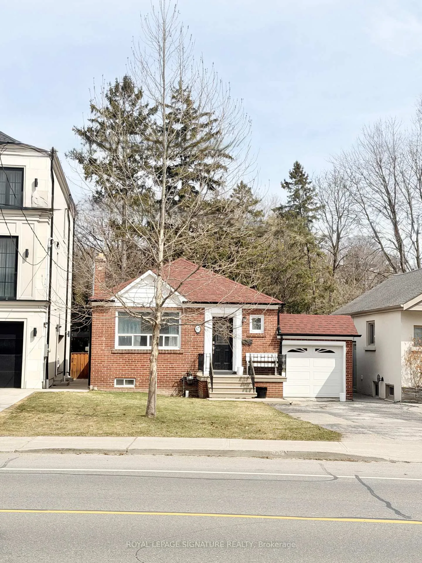 Photo 2 of 67 South Kingsway, Toronto, High Park-Swansea — HOMEH