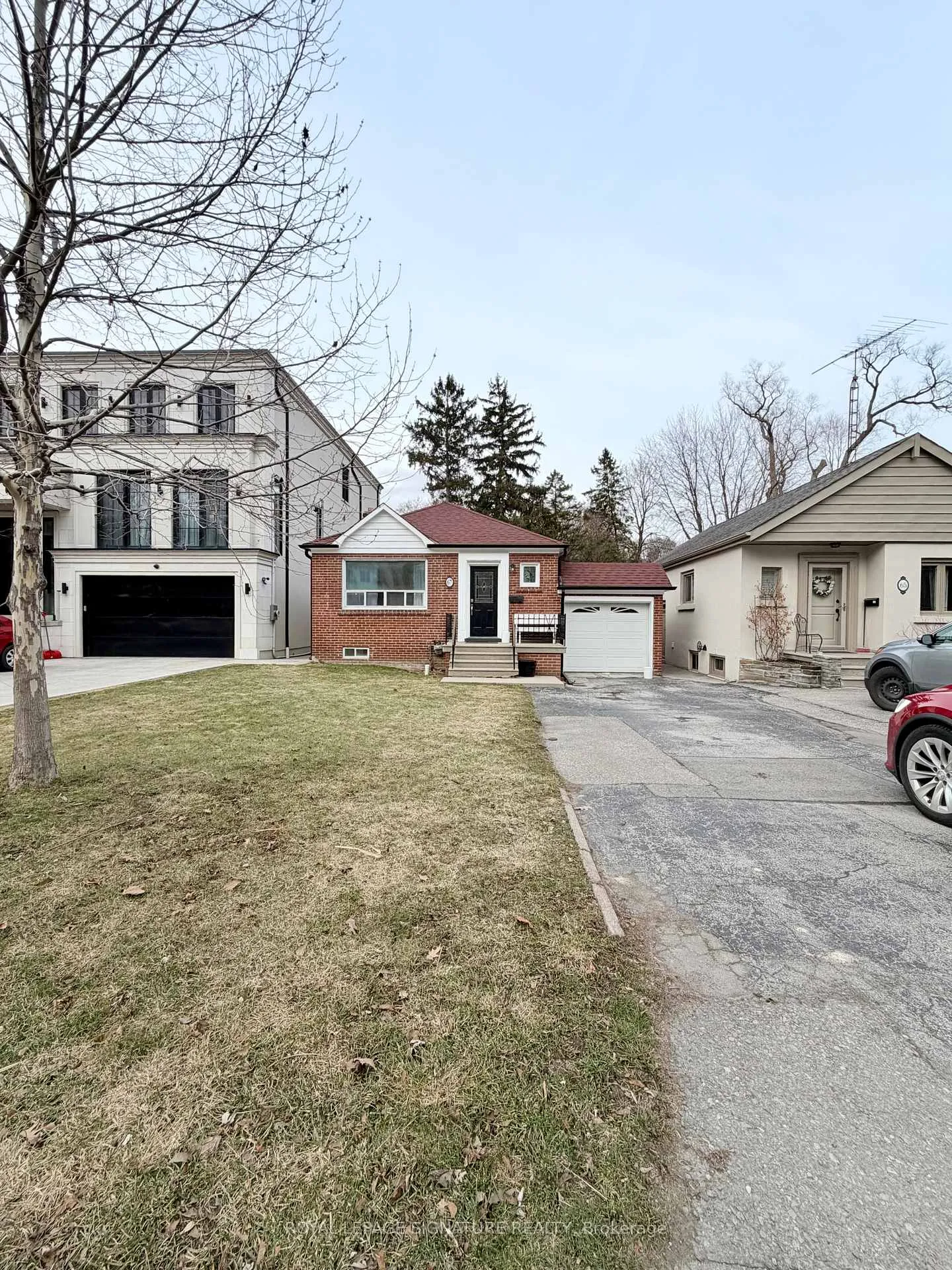 Photo 4 of 67 South Kingsway, Toronto, High Park-Swansea — HOMEH
