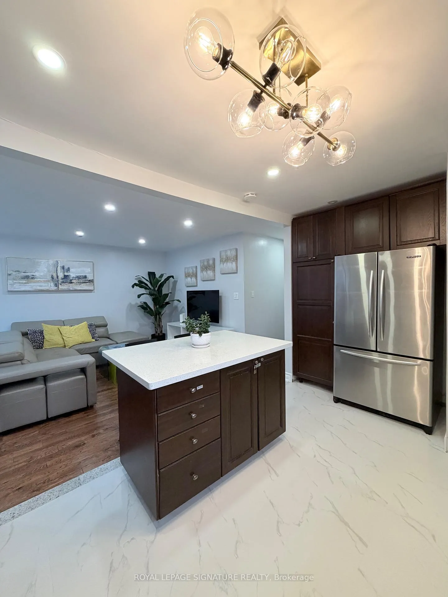 Photo 21 of 67 South Kingsway, Toronto, High Park-Swansea — HOMEH
