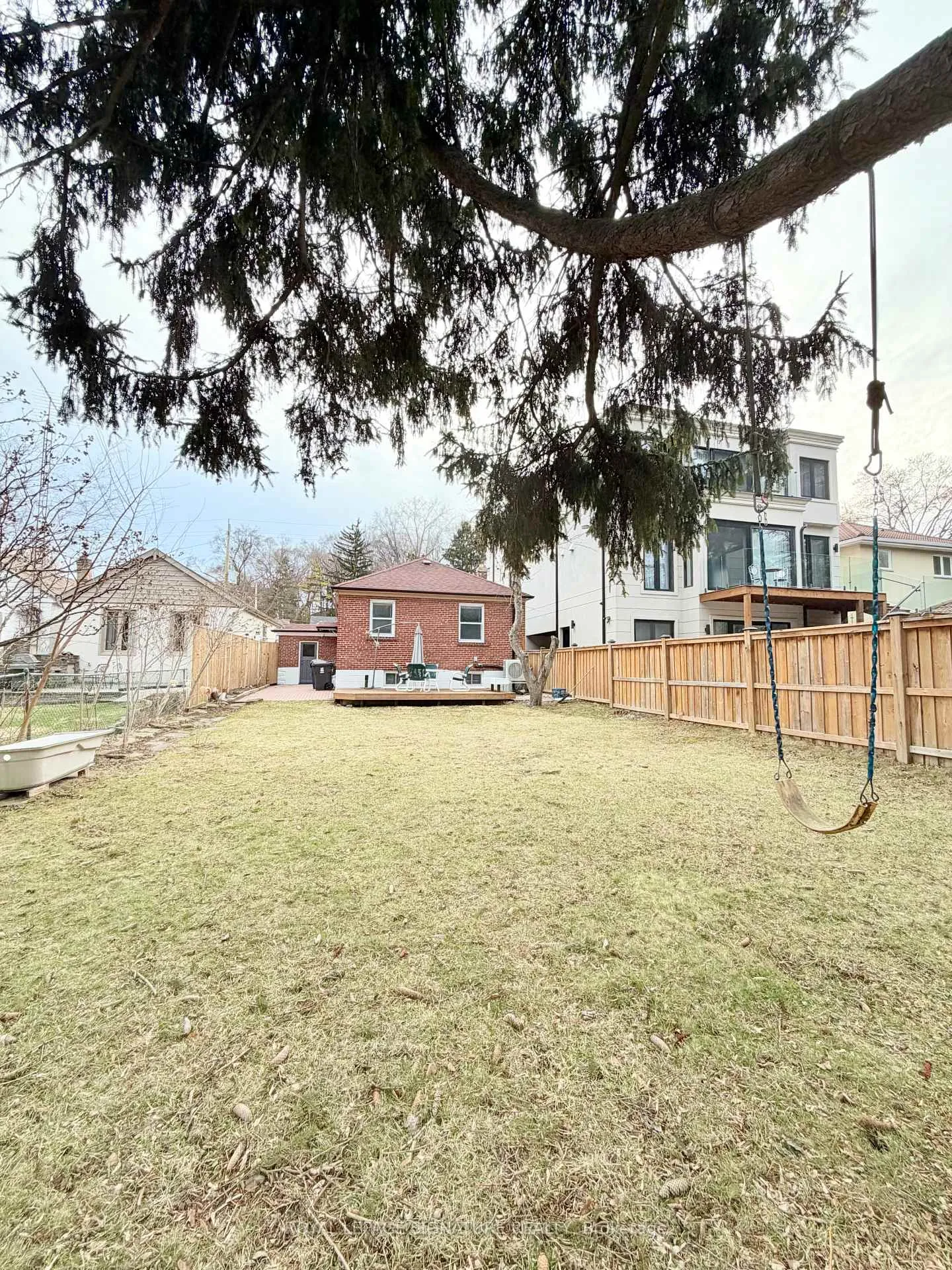 Photo 36 of 67 South Kingsway, Toronto, High Park-Swansea — HOMEH