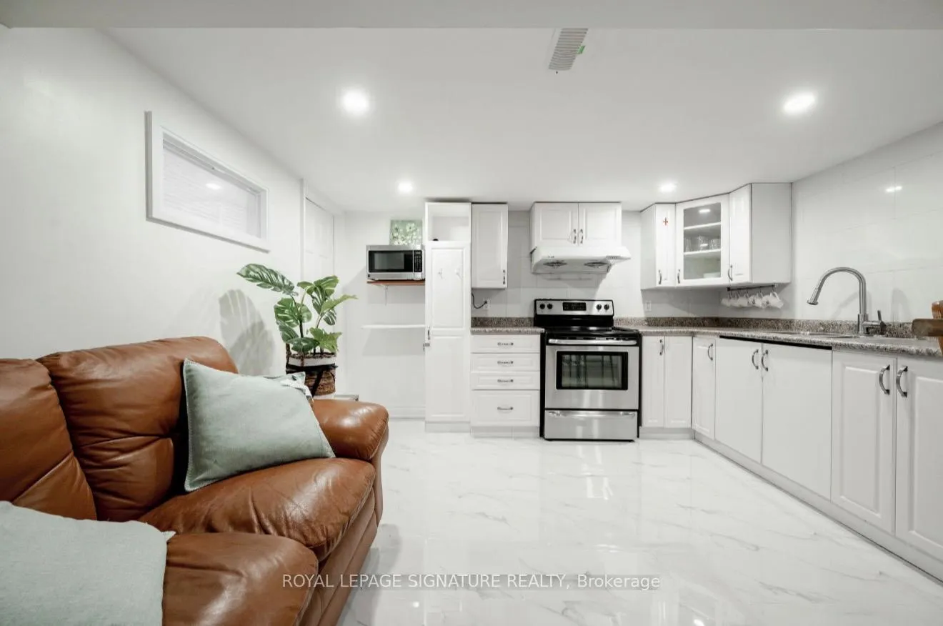Photo 40 of 67 South Kingsway, Toronto, High Park-Swansea — HOMEH