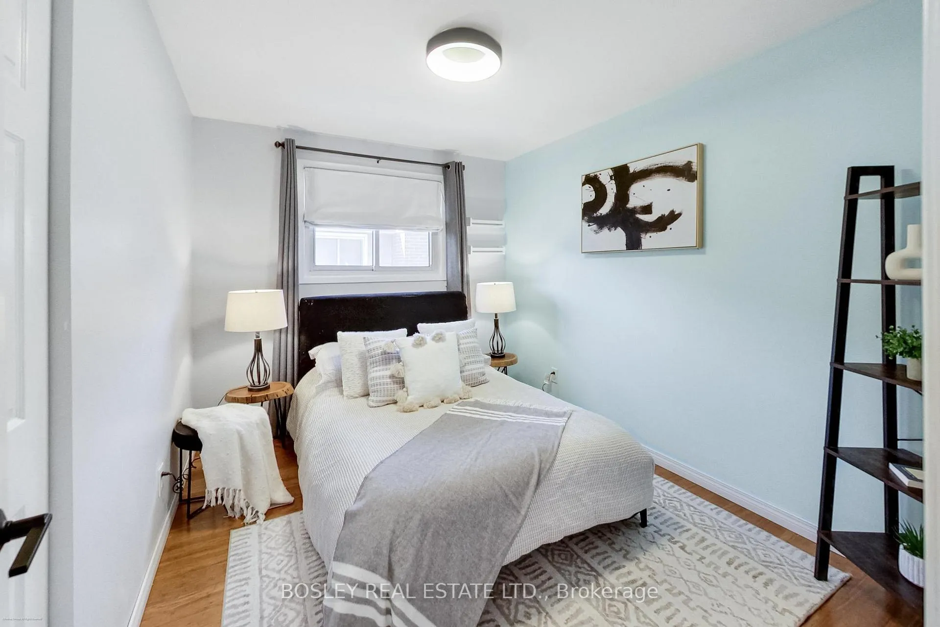 Photo 21 of 801 Eaglemount Crescent, Mississauga, Erindale — HOMEH