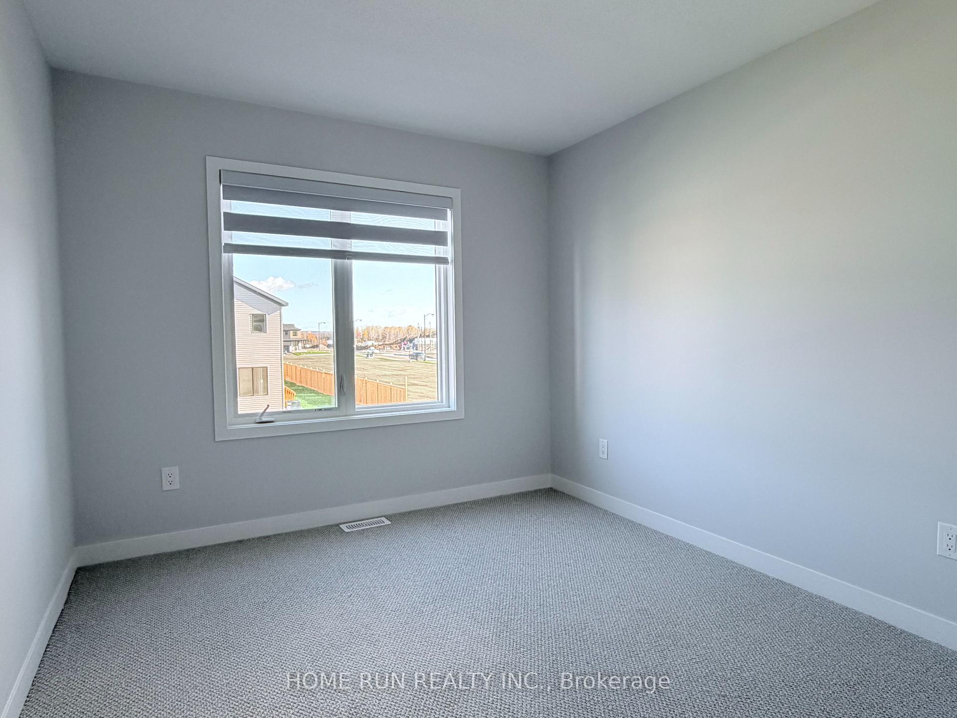 Photo 24 of 109 Tonic Crescent, Ottawa, Kanata - Rural Kanata (Central) — HOMEH