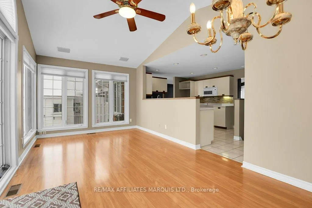 Photo 12 of 784 Iroquois Drive, Cornwall — HOMEH