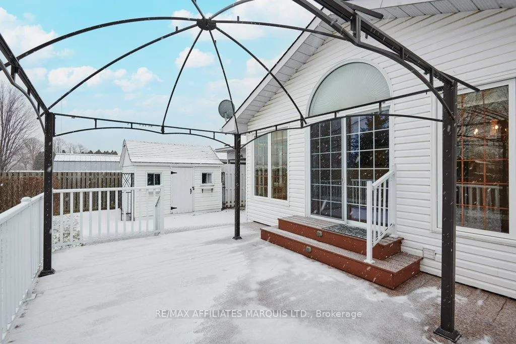 Photo 32 of 784 Iroquois Drive, Cornwall — HOMEH