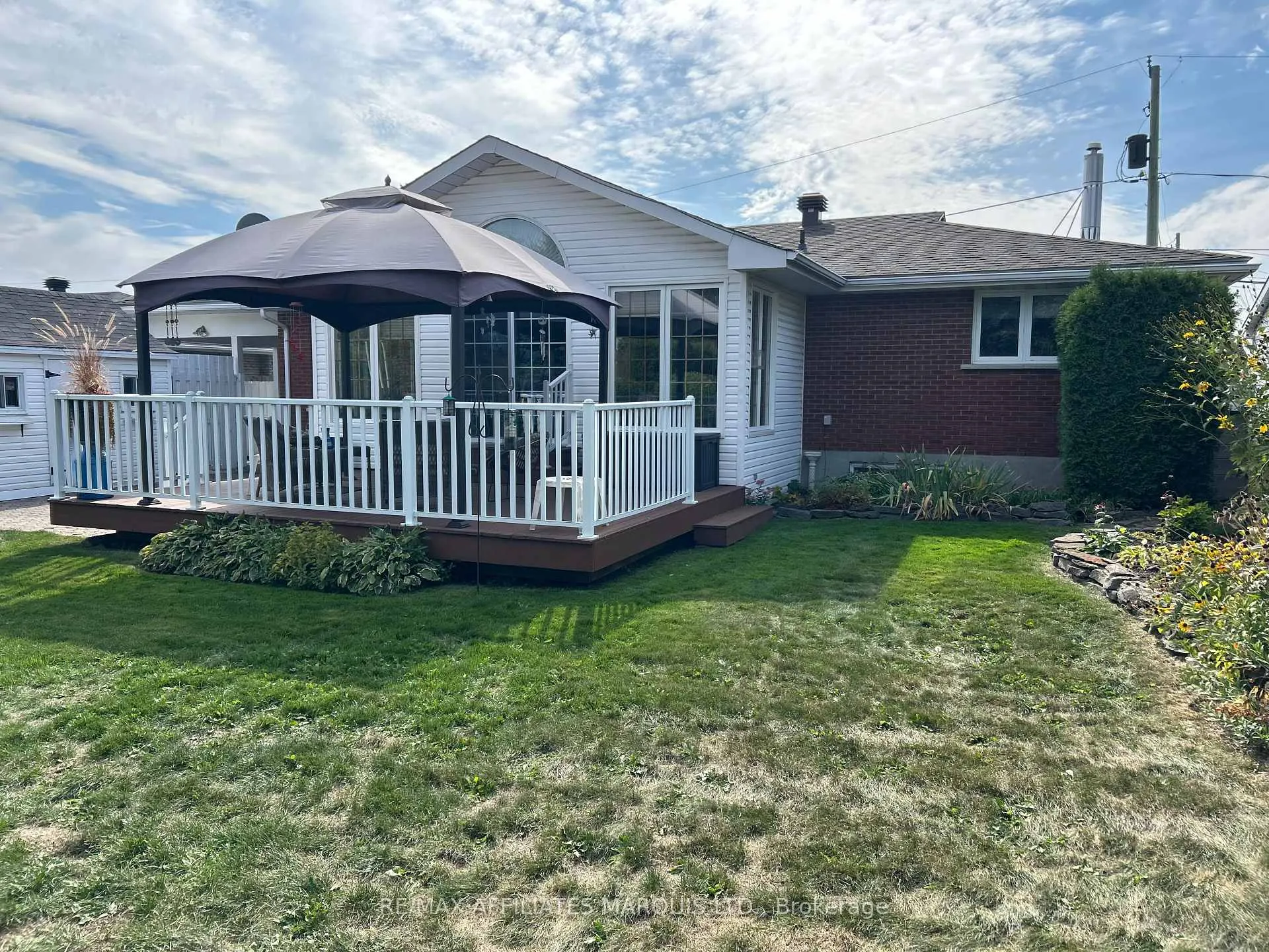 Photo 40 of 784 Iroquois Drive, Cornwall — HOMEH