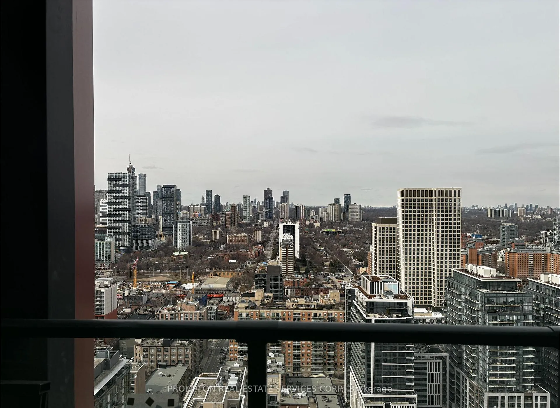 Photo 8 of Unit 3902, 180 Front Street E, Toronto, Moss Park — HOMEH