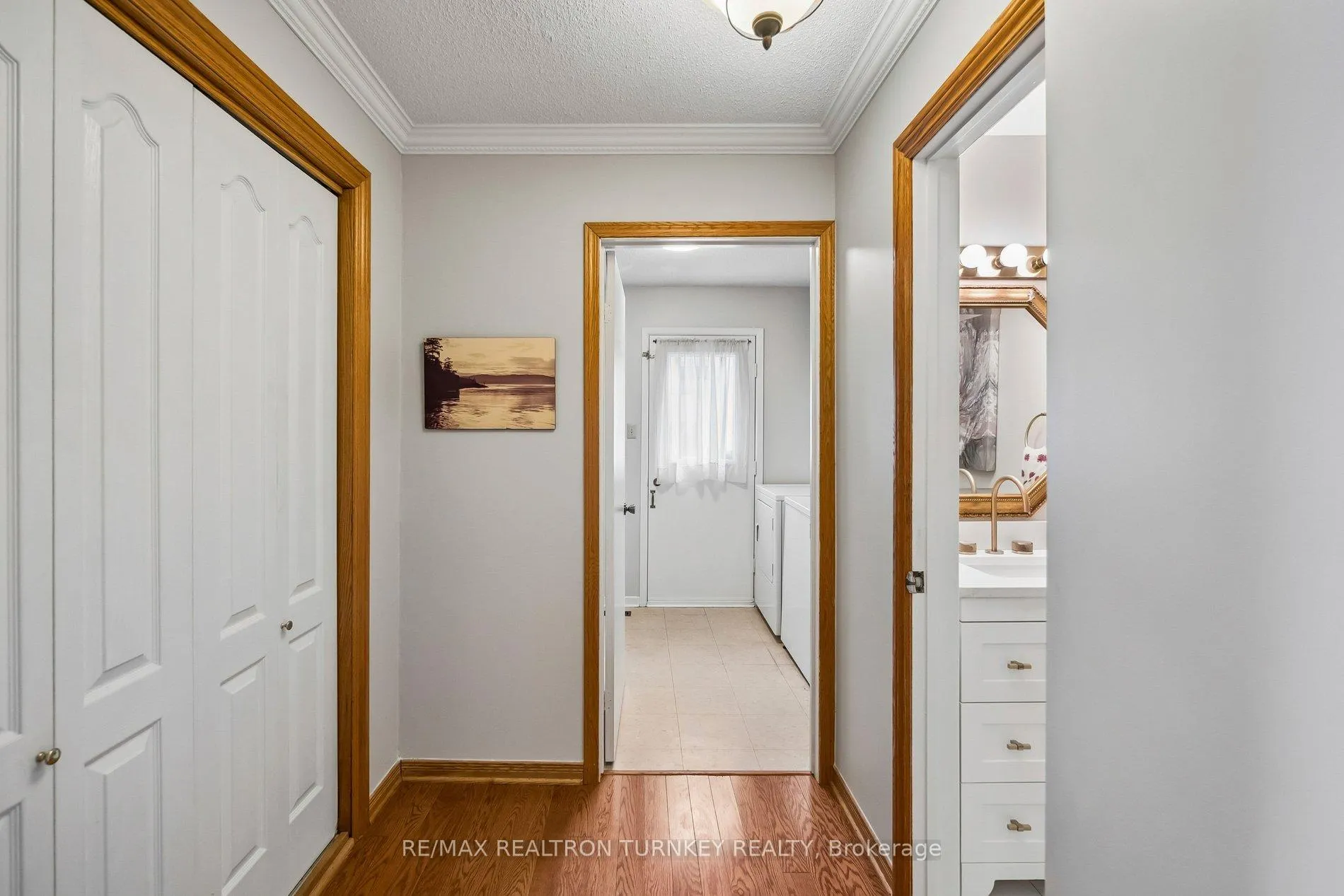 Photo 17 of 91 Batson Drive, Aurora, Aurora Village — HOMEH