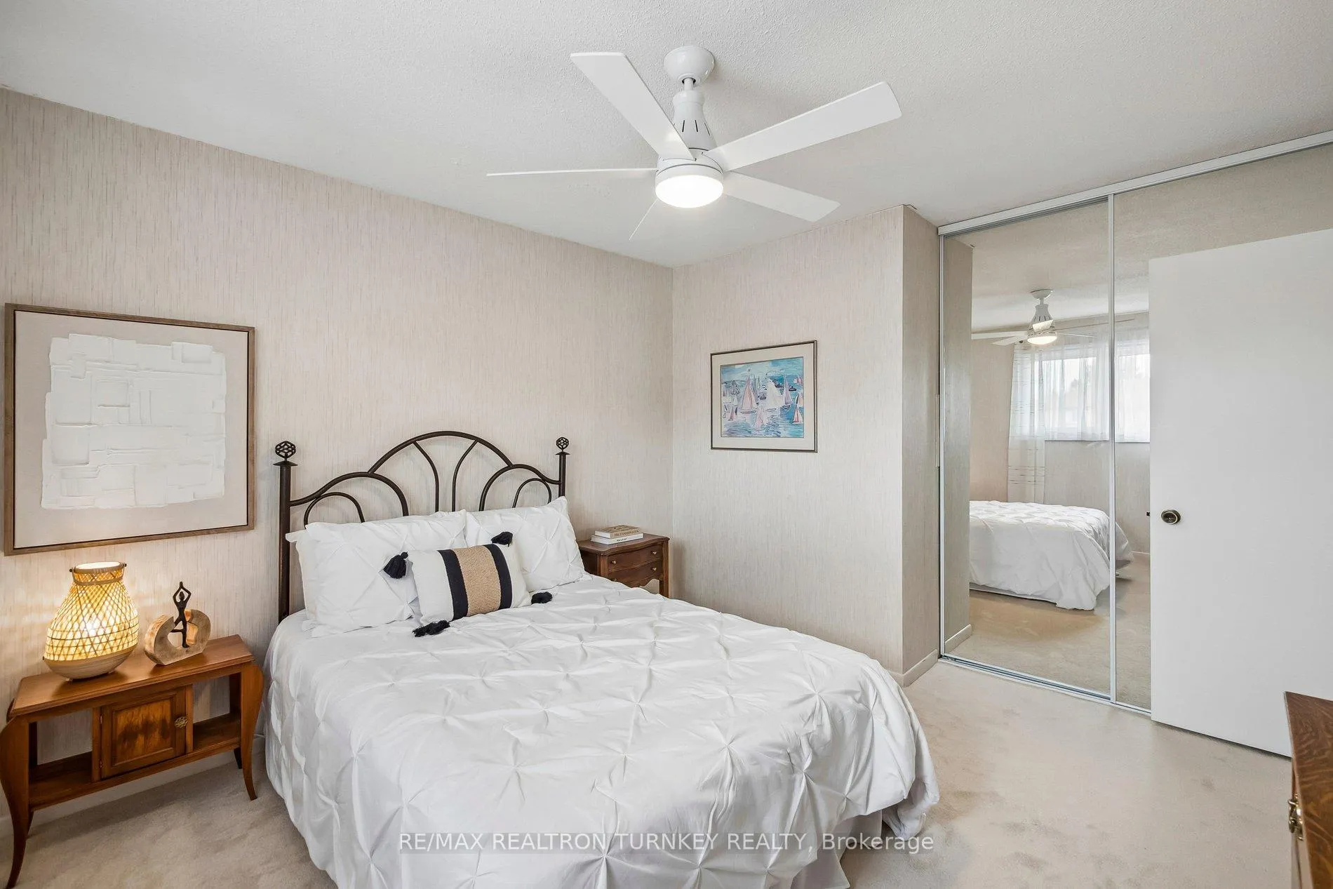 Photo 24 of 91 Batson Drive, Aurora, Aurora Village — HOMEH