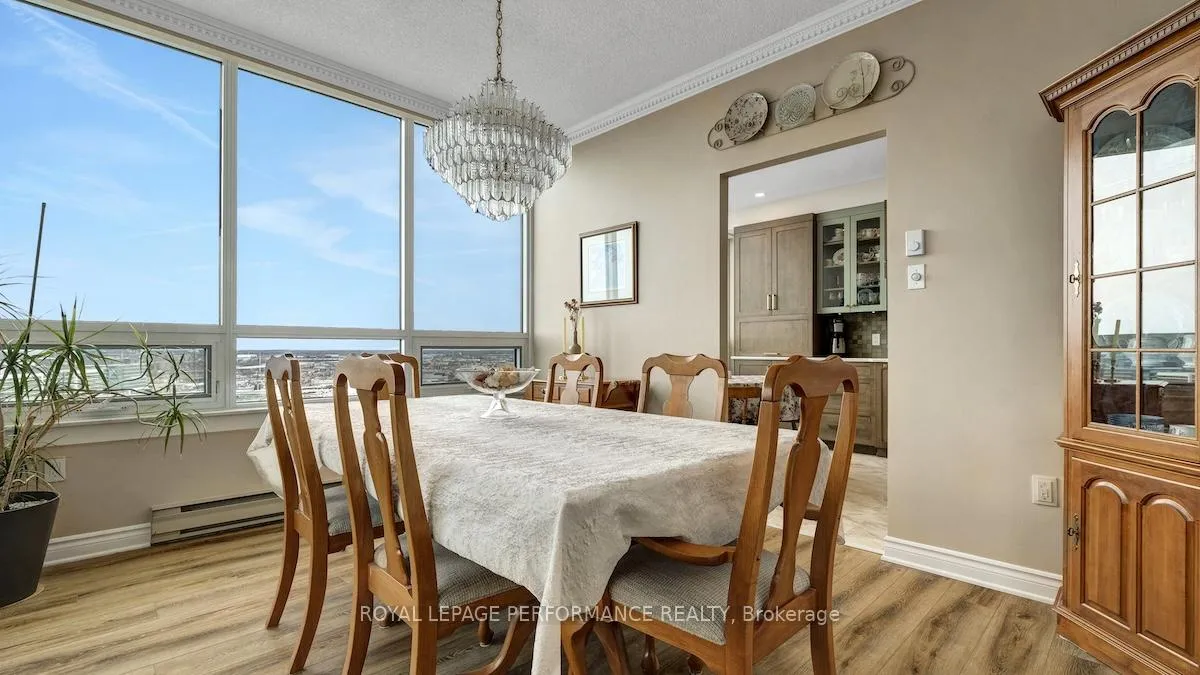 Photo 12 of Unit 2002, 1480 Riverside Drive, Ottawa, Riverview Park — HOMEH