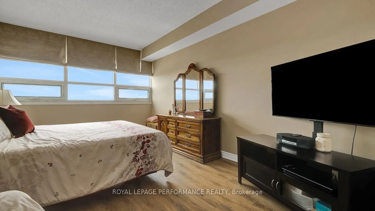 Photo 23 of Unit 2002, 1480 Riverside Drive, Ottawa, Riverview Park — HOMEH