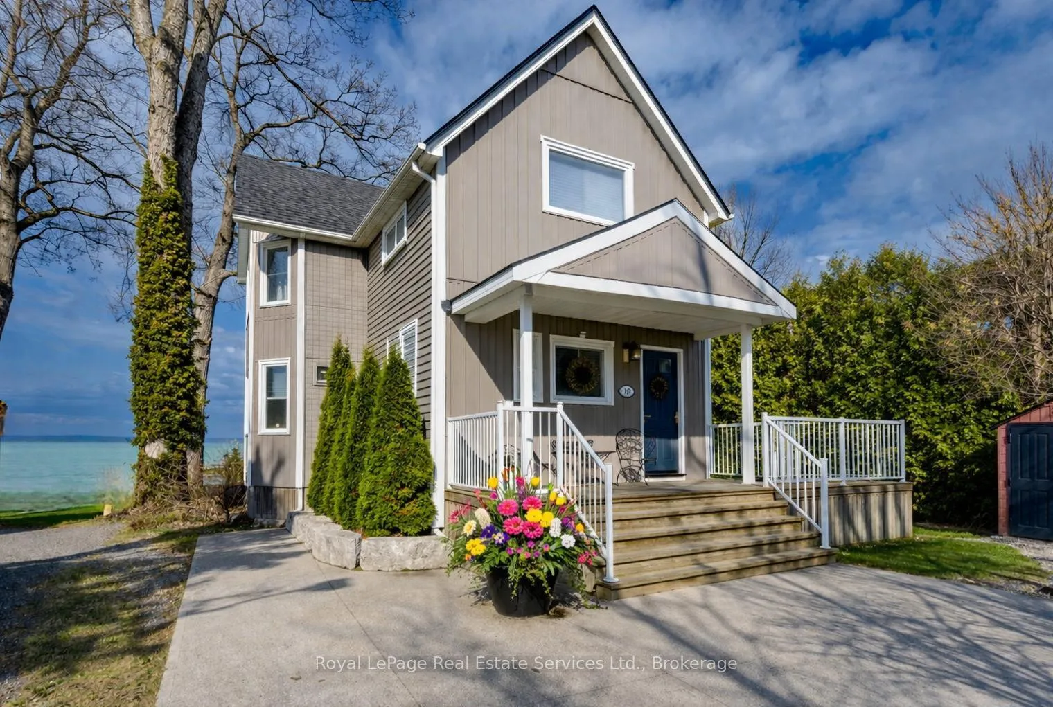 Photo 2 of 1 Tenth Street, Grimsby, Grimsby Beach — HOMEH