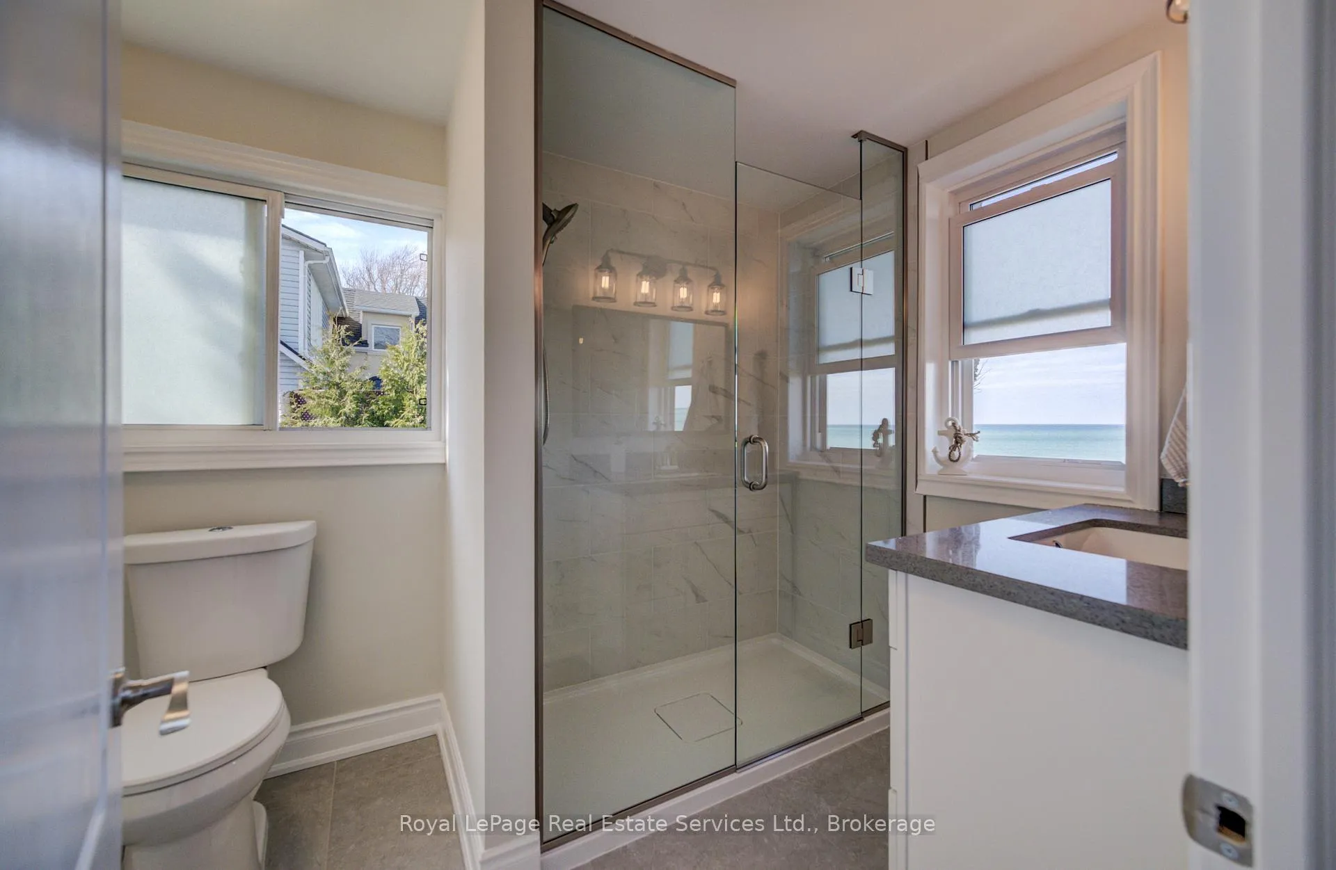 Photo 12 of 1 Tenth Street, Grimsby, Grimsby Beach — HOMEH