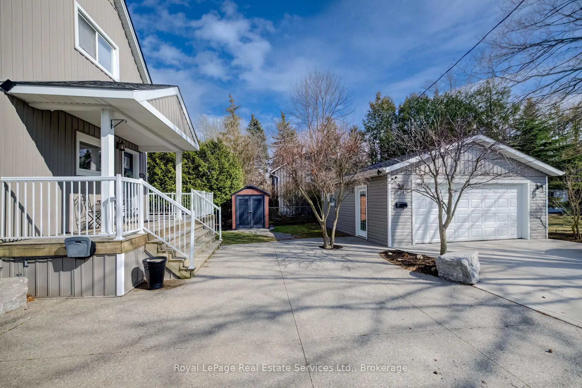 Photo 22 of 1 Tenth Street, Grimsby, Grimsby Beach — HOMEH