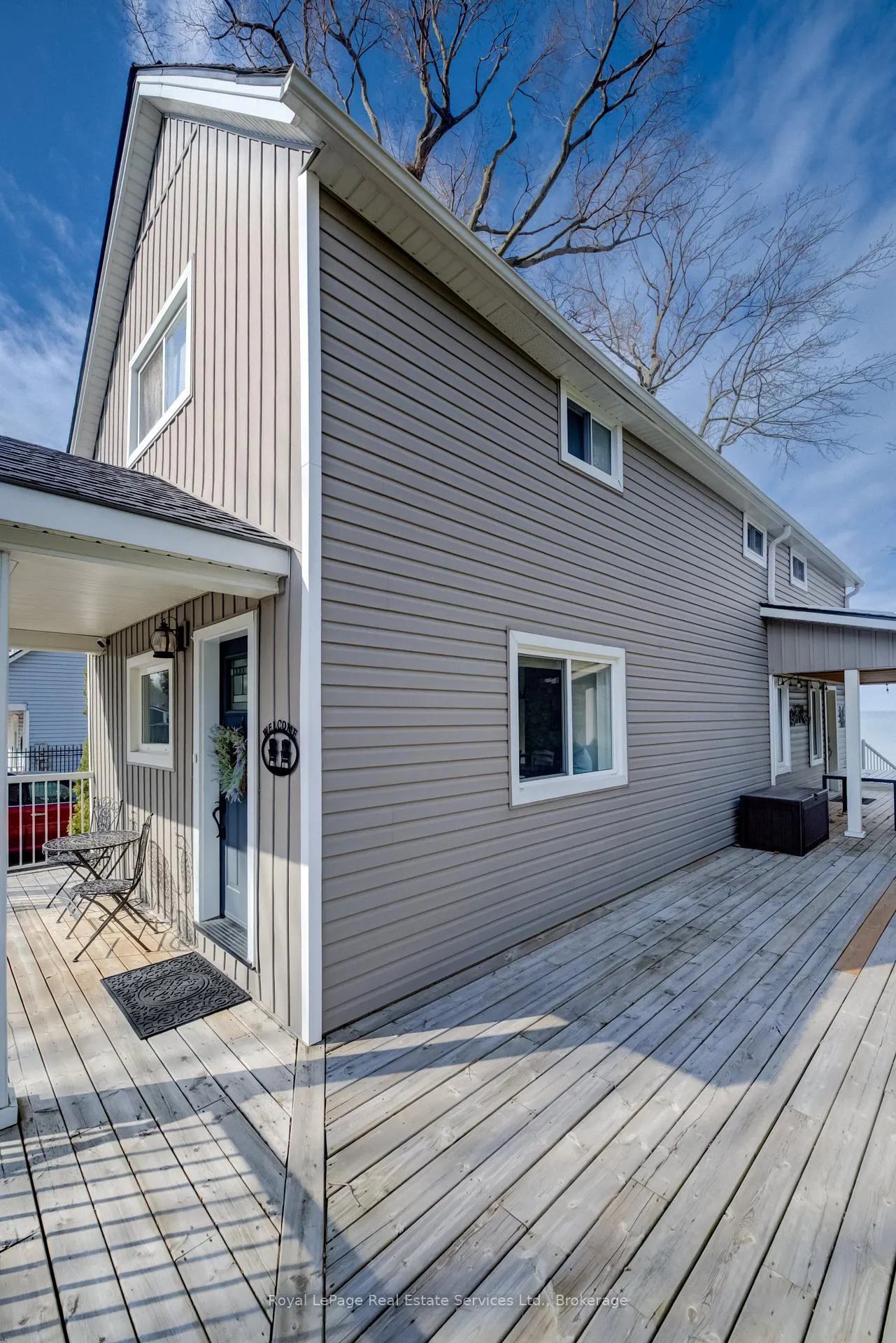 Photo 24 of 1 Tenth Street, Grimsby, Grimsby Beach — HOMEH