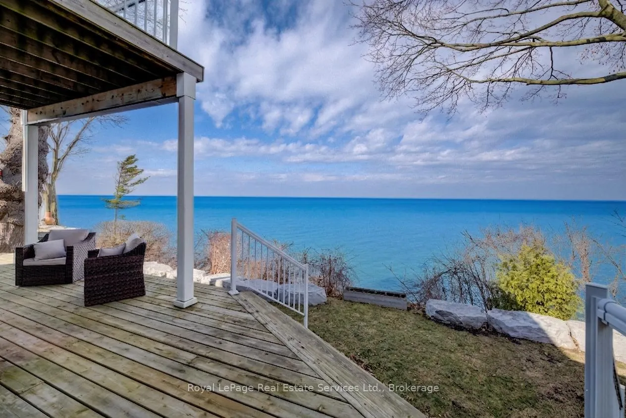 Photo 27 of 1 Tenth Street, Grimsby, Grimsby Beach — HOMEH