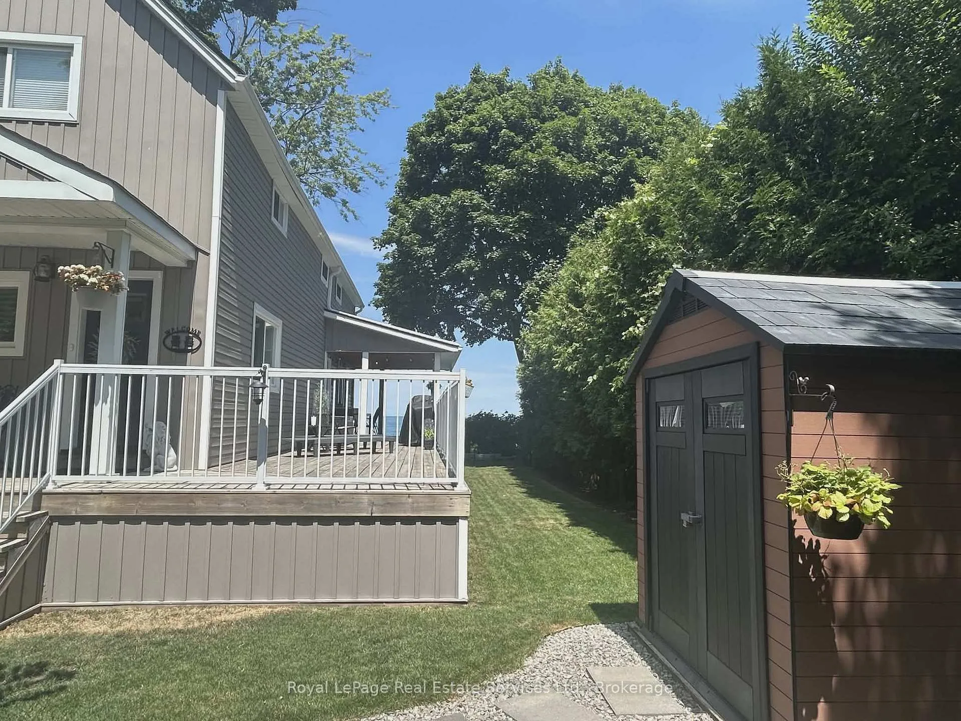 Photo 31 of 1 Tenth Street, Grimsby, Grimsby Beach — HOMEH
