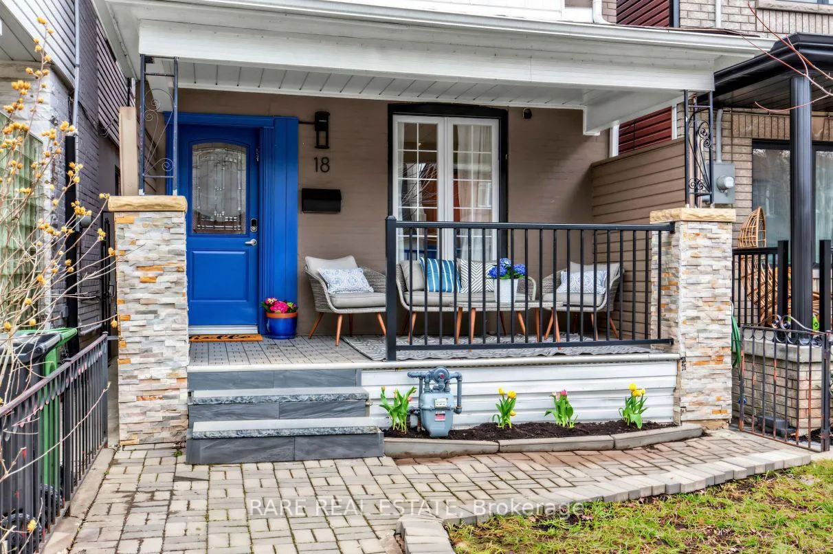 Photo 3 of 18 Earlscourt Avenue, Toronto, Corso Italia-Davenport — HOMEH