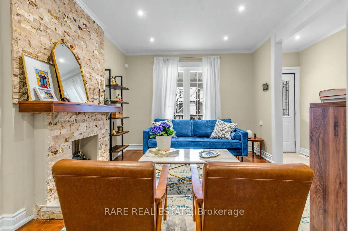 Photo 10 of 18 Earlscourt Avenue, Toronto, Corso Italia-Davenport — HOMEH