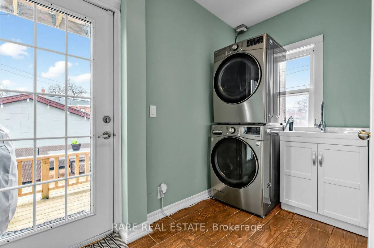 Photo 19 of 18 Earlscourt Avenue, Toronto, Corso Italia-Davenport — HOMEH