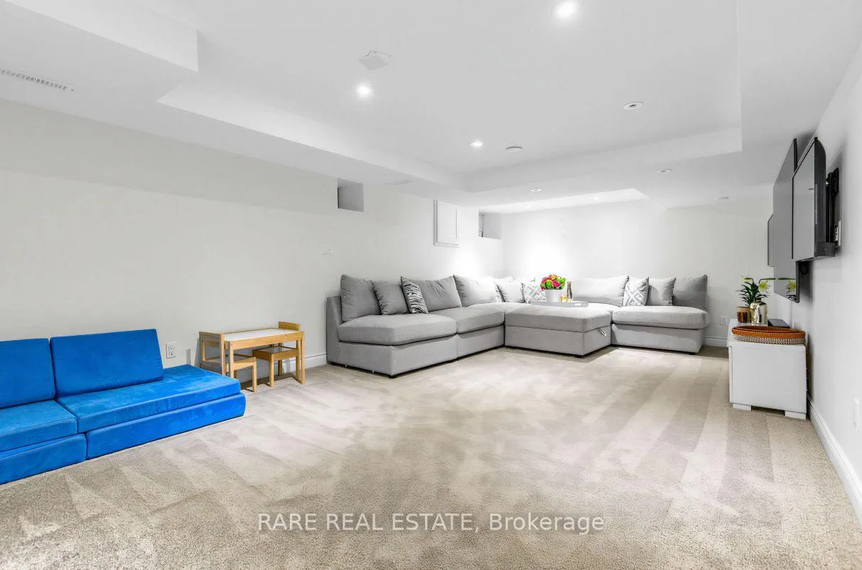 Photo 25 of 18 Earlscourt Avenue, Toronto, Corso Italia-Davenport — HOMEH
