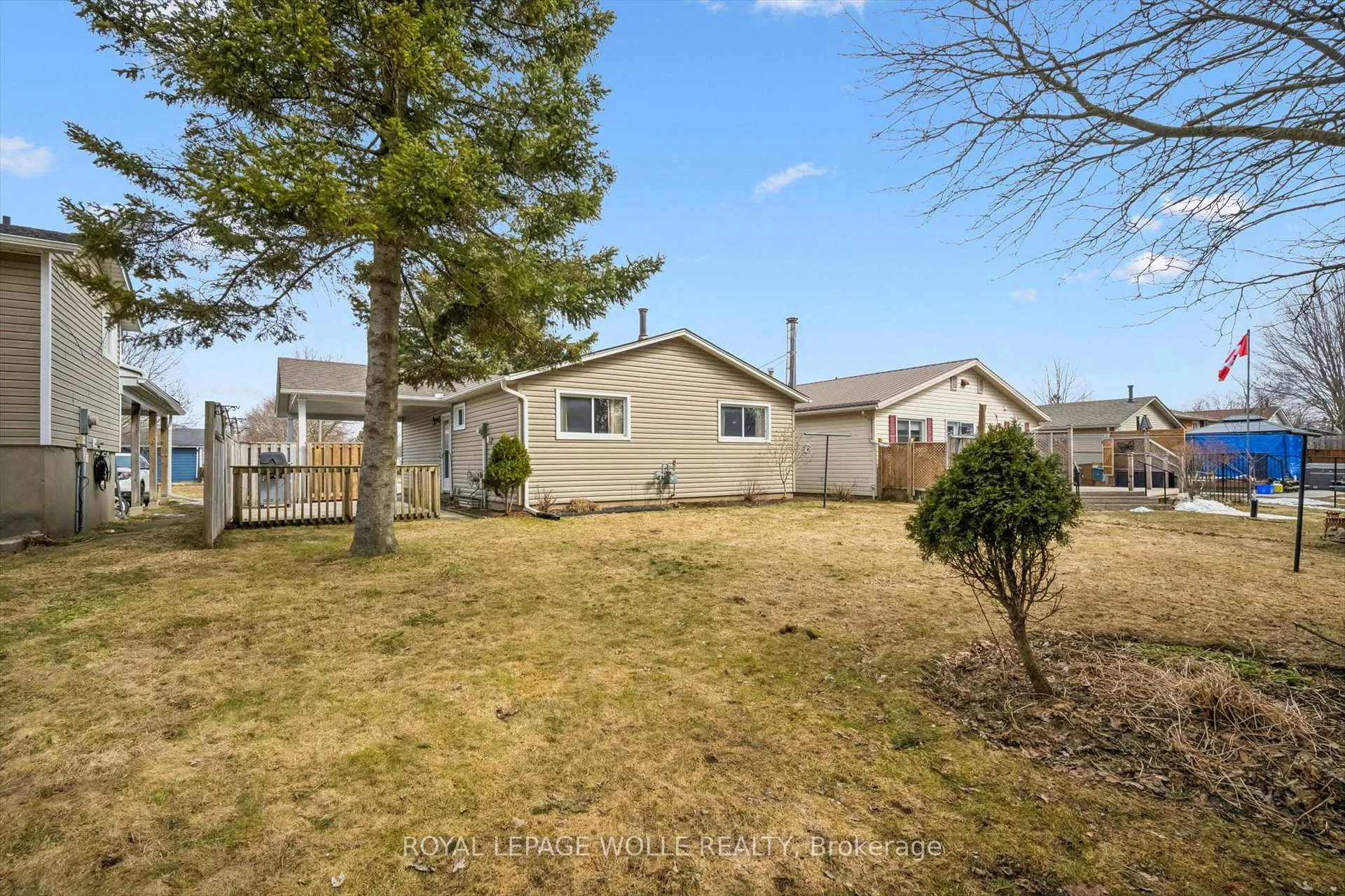 Photo 35 of 5 Aspen Crescent, Waterloo — HOMEH