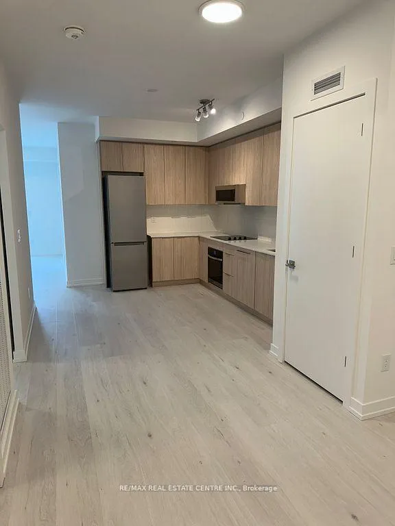 Photo 10 of Unit 309, 2501 Saw Whet Boulevard E, Oakville, Glen Abbey — HOMEH