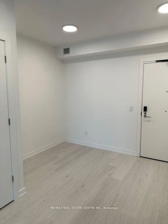 Photo 14 of Unit 309, 2501 Saw Whet Boulevard E, Oakville, Glen Abbey — HOMEH