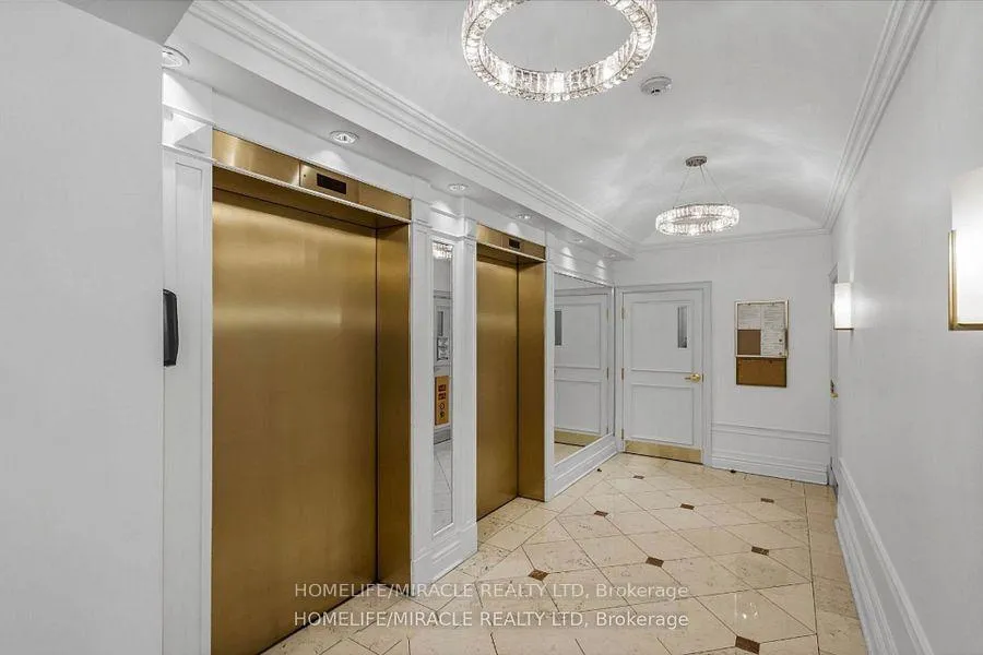 Photo 4 of Unit 605, 115 Richmond Street E, Toronto, Church-Yonge Corridor — HOMEH