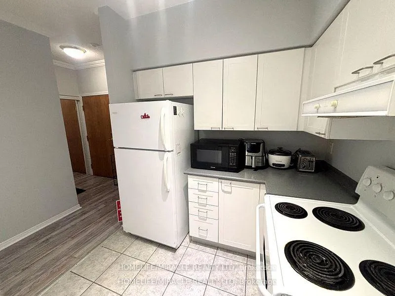 Photo 7 of Unit 605, 115 Richmond Street E, Toronto, Church-Yonge Corridor — HOMEH