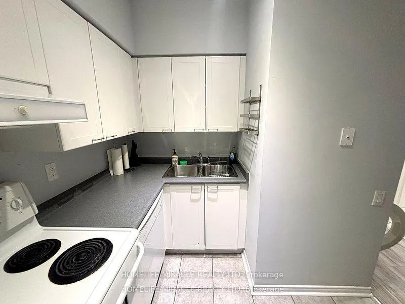 Photo 8 of Unit 605, 115 Richmond Street E, Toronto, Church-Yonge Corridor — HOMEH