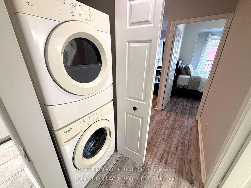Photo 10 of Unit 605, 115 Richmond Street E, Toronto, Church-Yonge Corridor — HOMEH