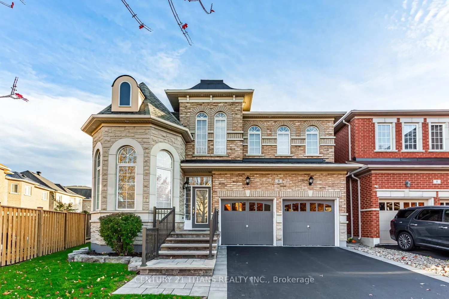 Photo 1 of 3 Condarcuri Crescent, Markham, Box Grove — HOMEH