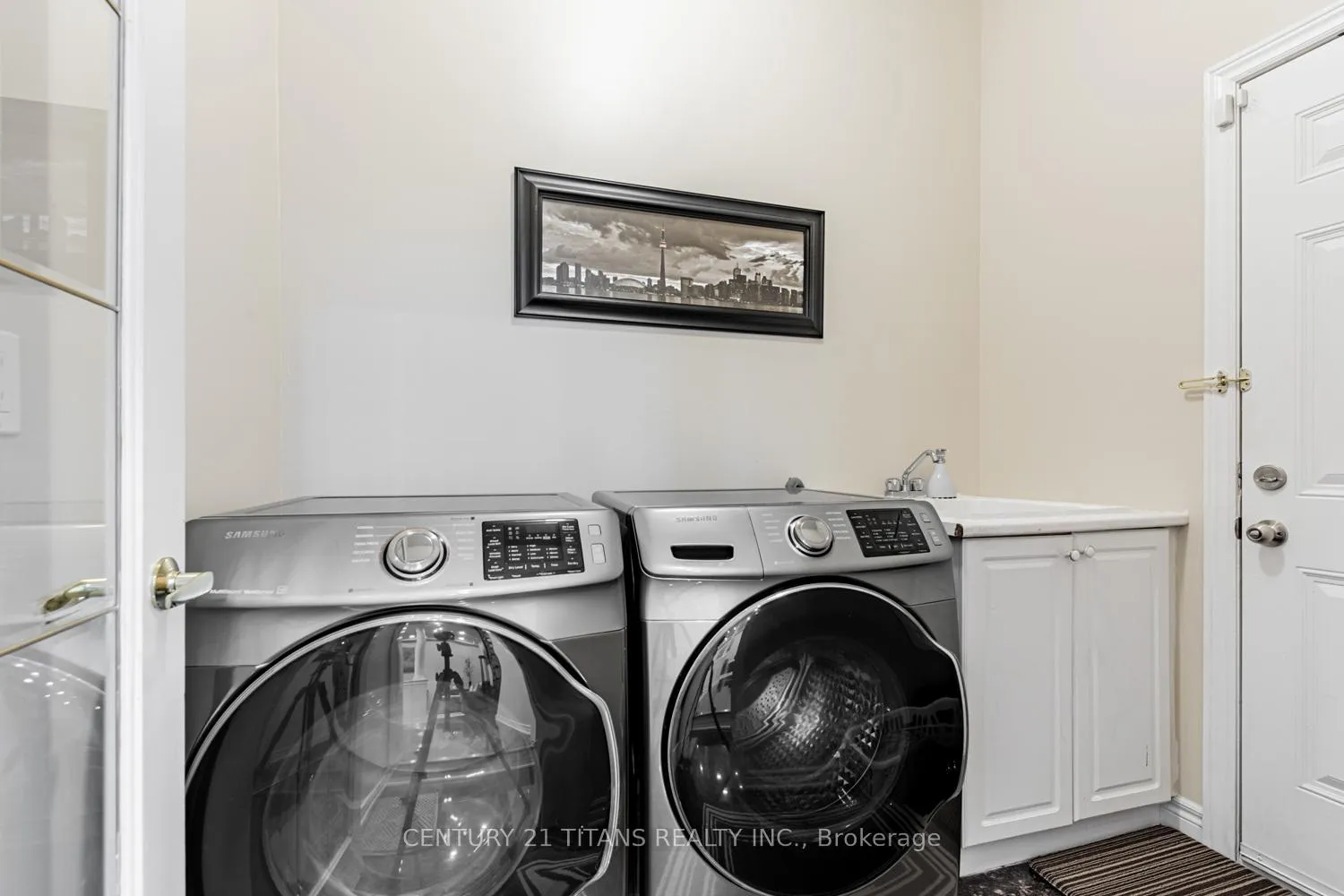 Photo 13 of 3 Condarcuri Crescent, Markham, Box Grove — HOMEH
