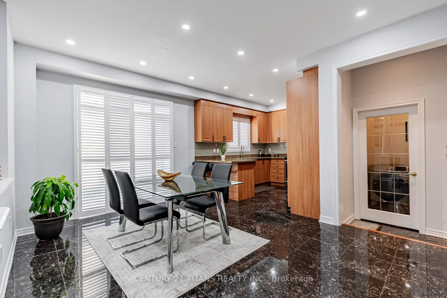 Photo 14 of 3 Condarcuri Crescent, Markham, Box Grove — HOMEH