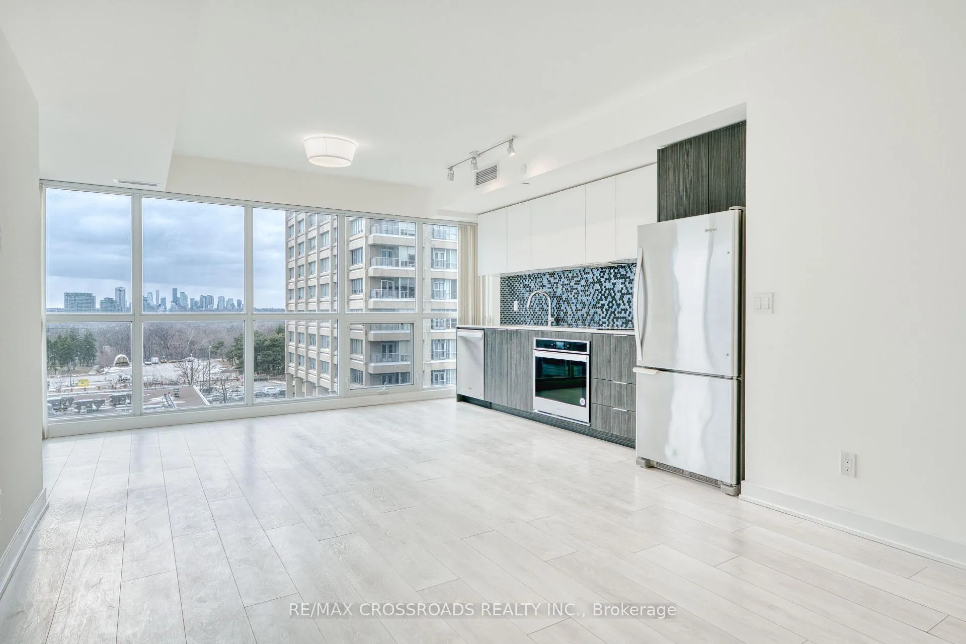Photo 5 of Unit 710, 2 Sonic Way, Toronto, Flemingdon Park — HOMEH