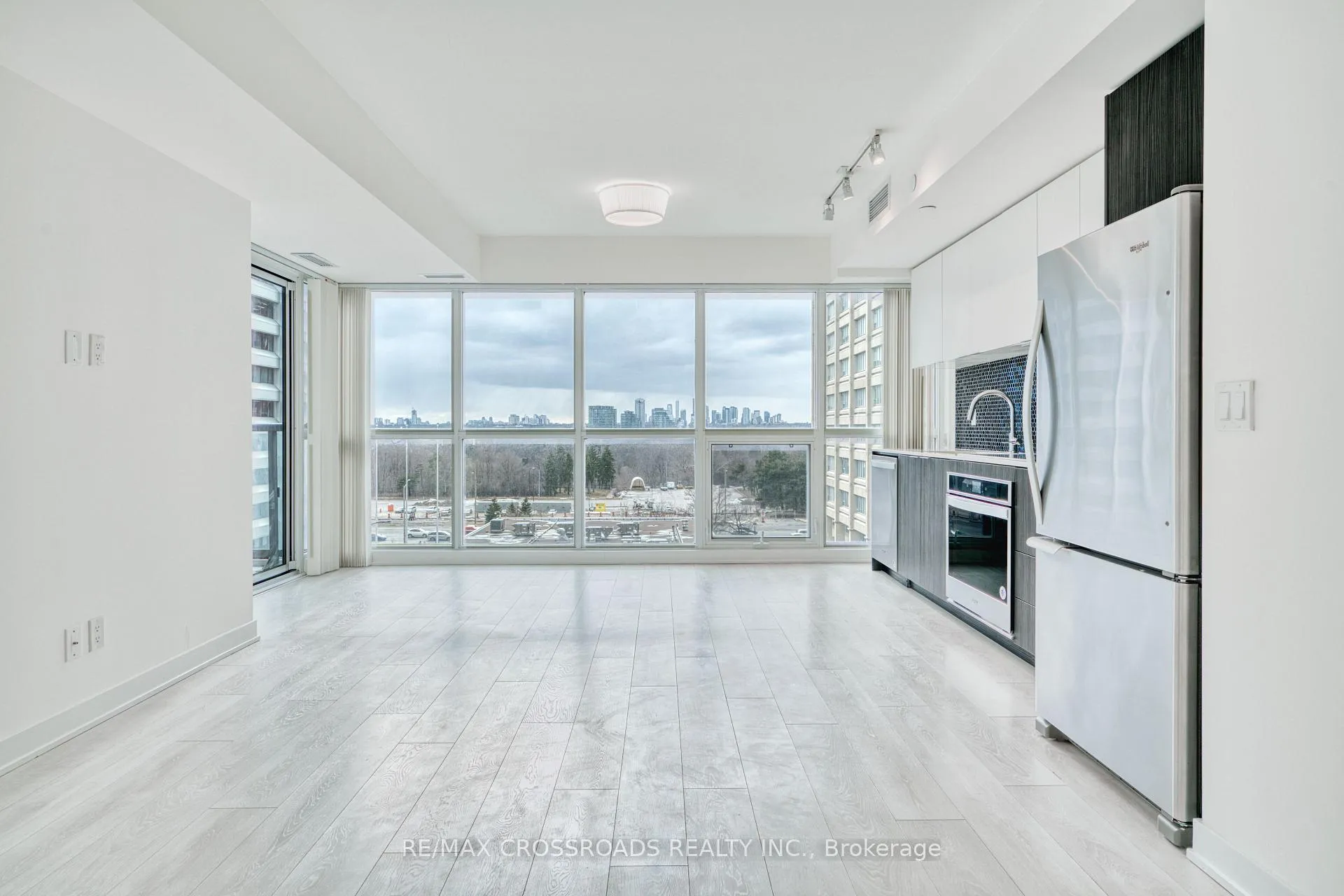 Photo 6 of Unit 710, 2 Sonic Way, Toronto, Flemingdon Park — HOMEH