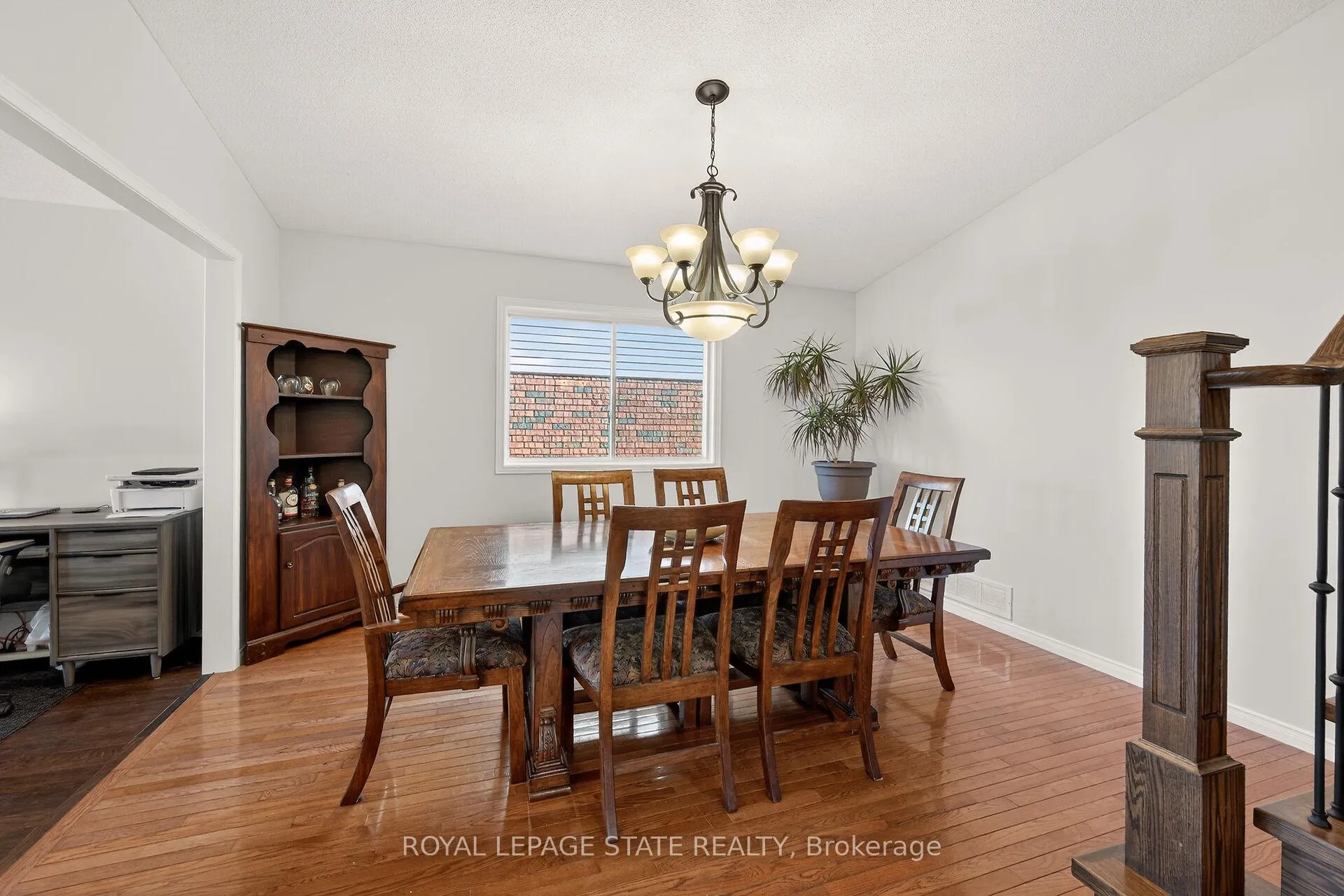 Photo 11 of 110 Jacqueline Boulevard, Hamilton, Allison — HOMEH