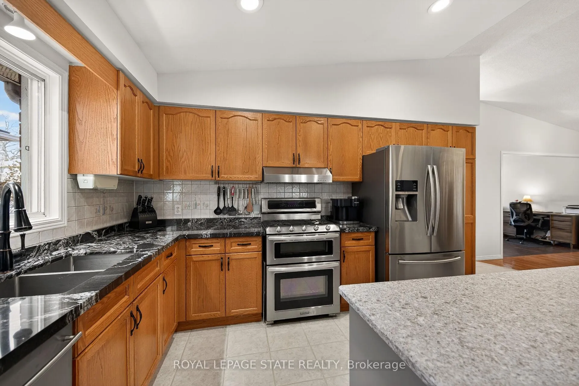 Photo 17 of 110 Jacqueline Boulevard, Hamilton, Allison — HOMEH