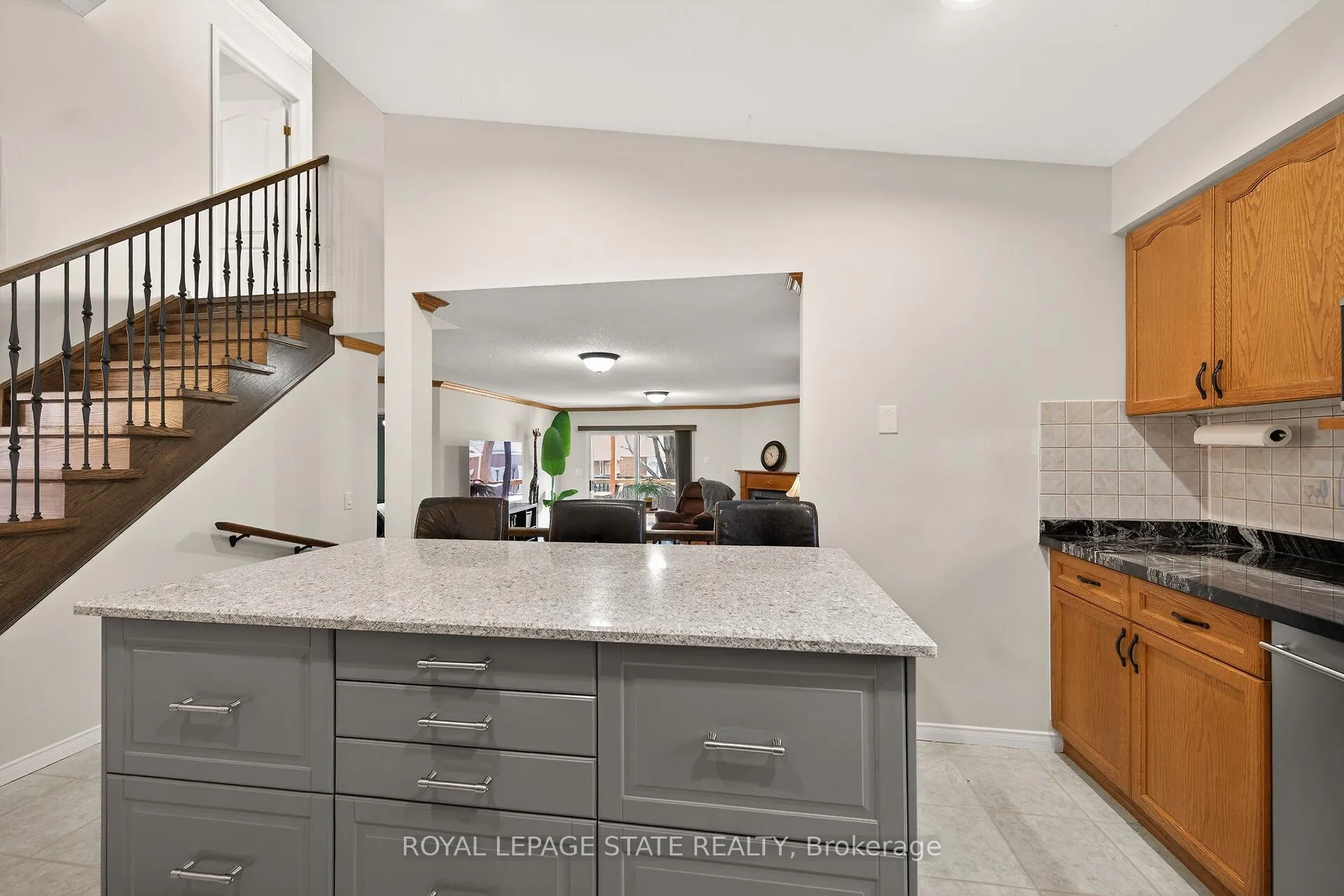 Photo 18 of 110 Jacqueline Boulevard, Hamilton, Allison — HOMEH