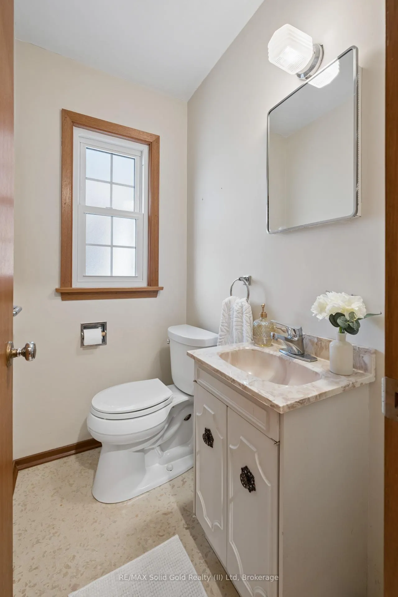 Photo 10 of 21 Meadowlark Road, Woolwich — HOMEH