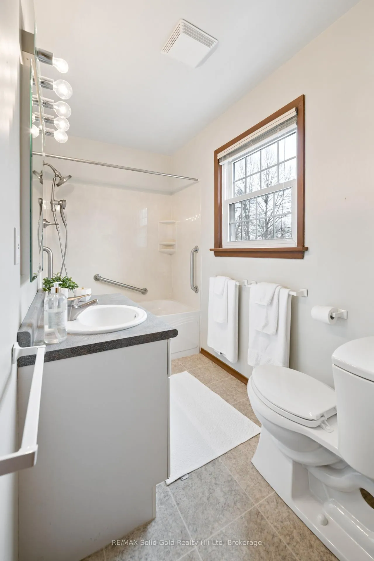 Photo 19 of 21 Meadowlark Road, Woolwich — HOMEH