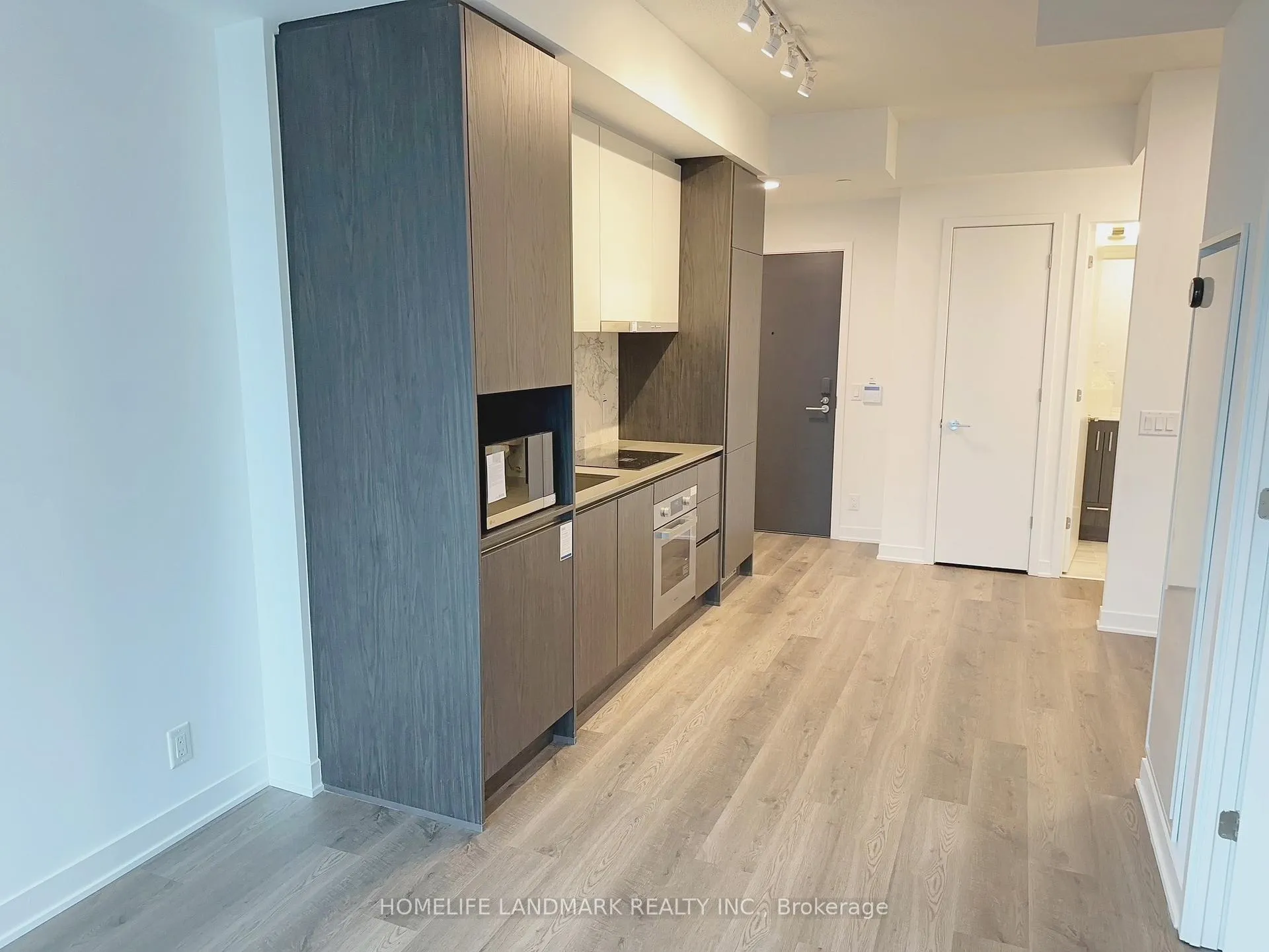 Photo 10 of Unit 1605, 180 Front Street E, Toronto, Moss Park — HOMEH