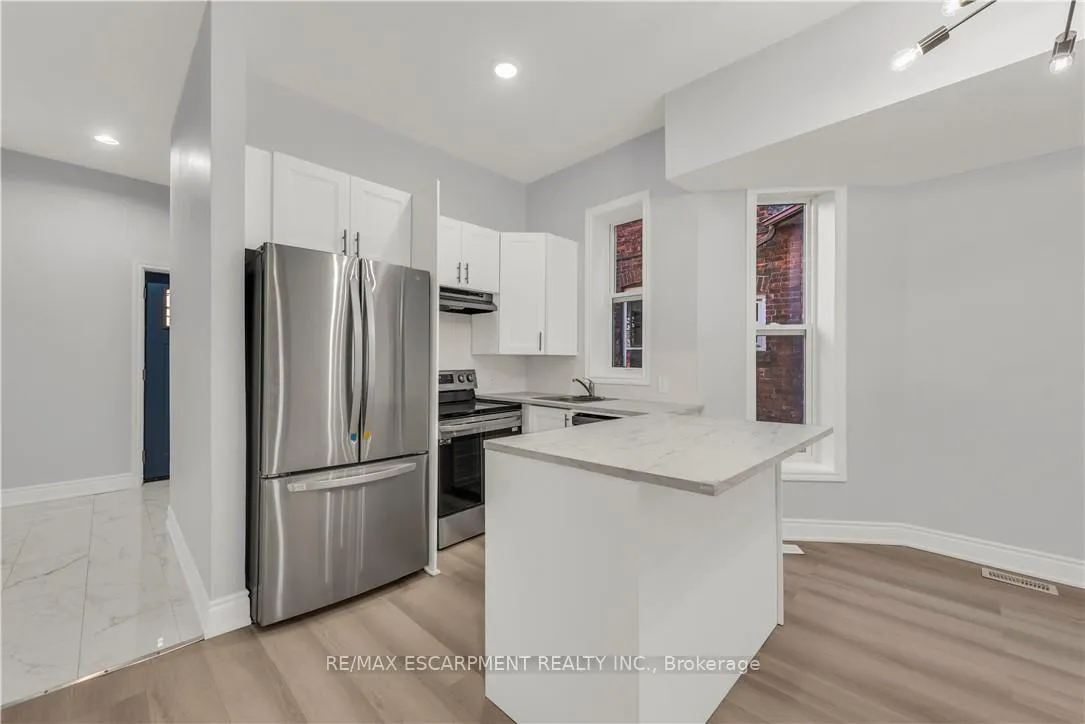 Photo 11 of Unit Main, 51 Wellington Street S, Hamilton, Corktown — HOMEH
