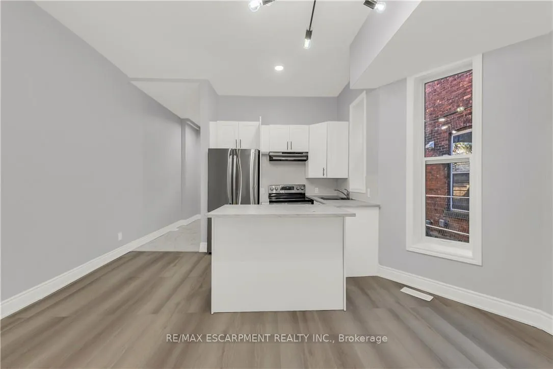 Photo 13 of Unit Main, 51 Wellington Street S, Hamilton, Corktown — HOMEH
