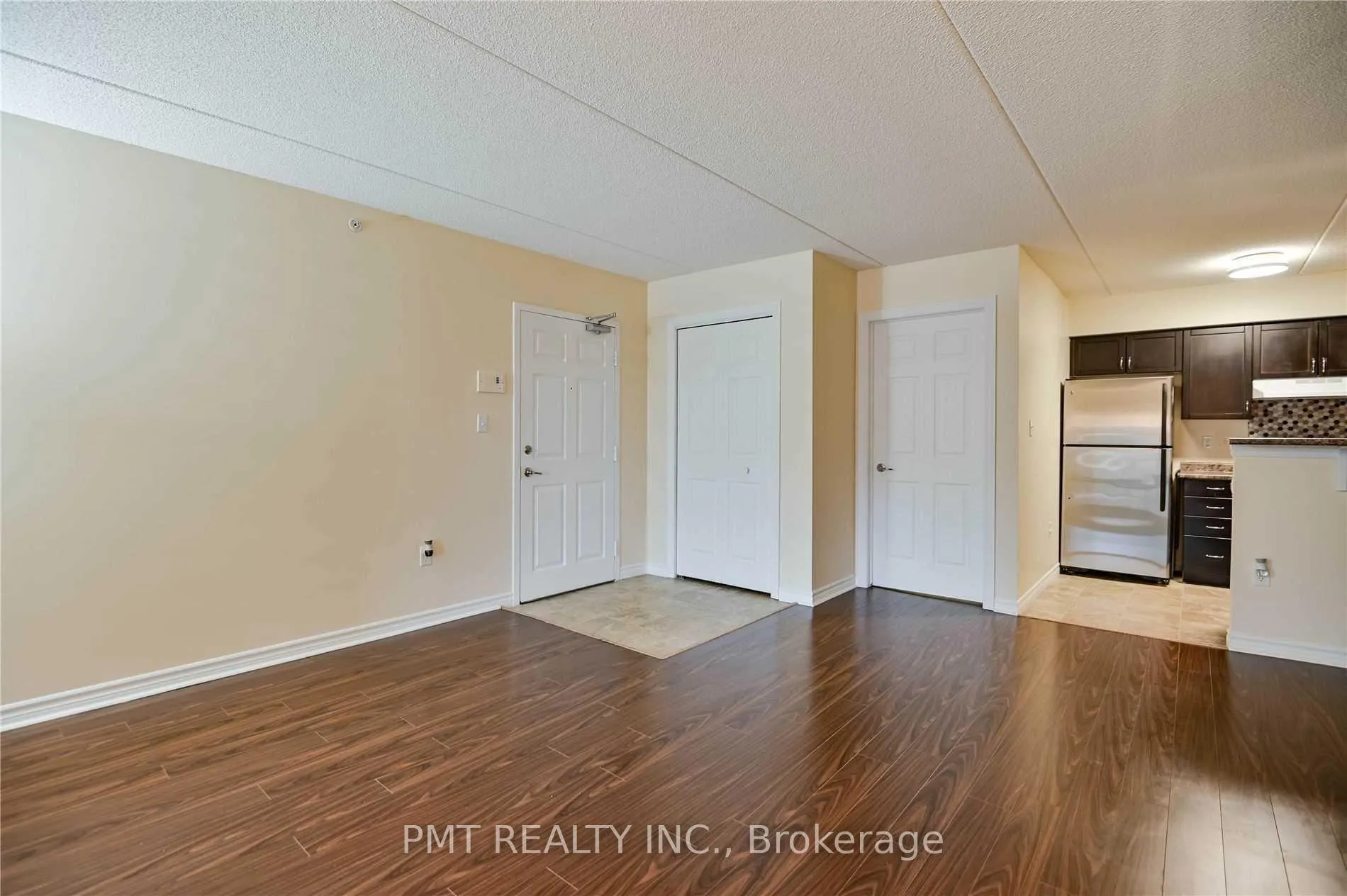 Photo 3 of Unit 206, 1370 Main Street E, Milton, Dempsey — HOMEH