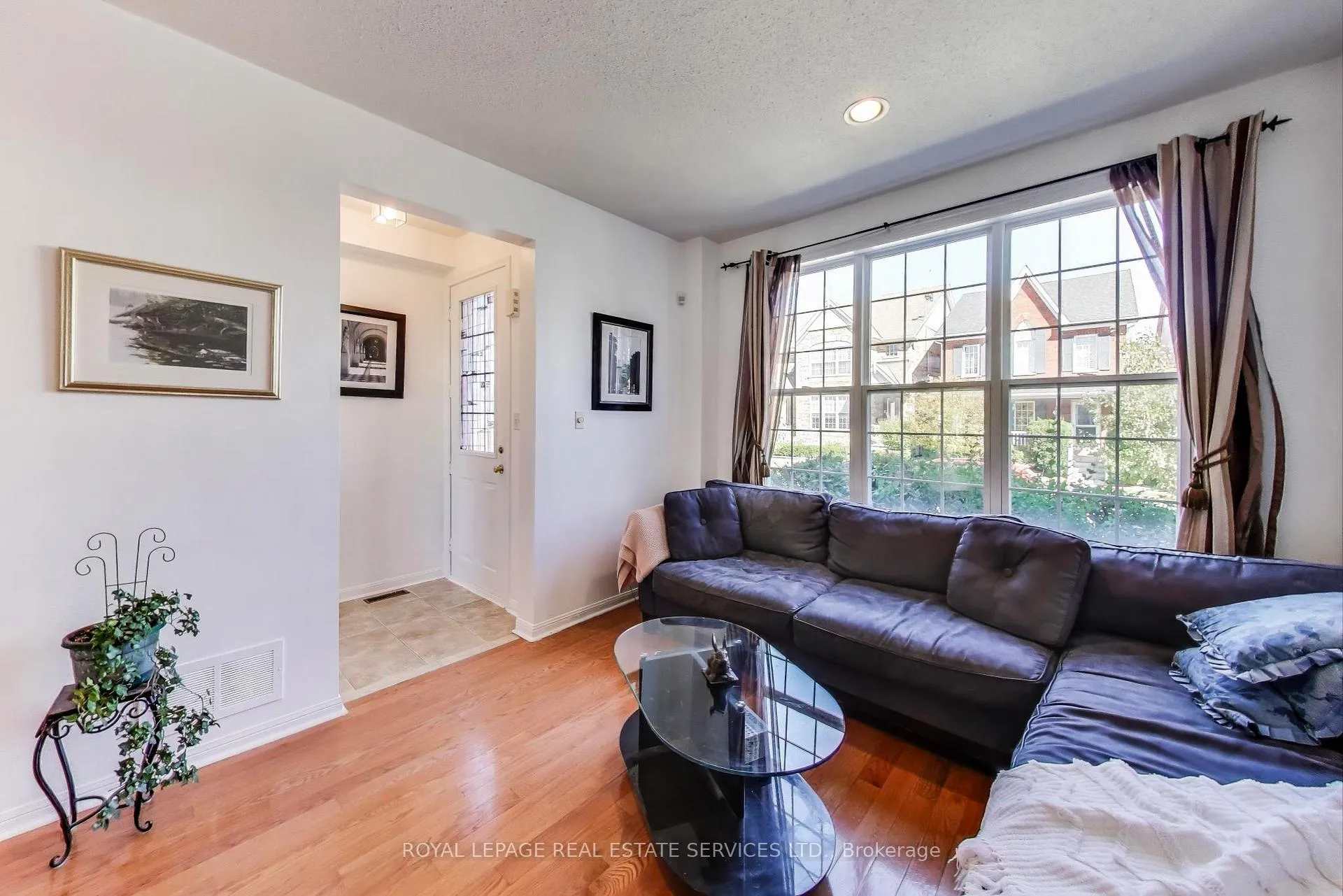 Photo 6 of 52 Gowland Road, Markham, Cornell — HOMEH
